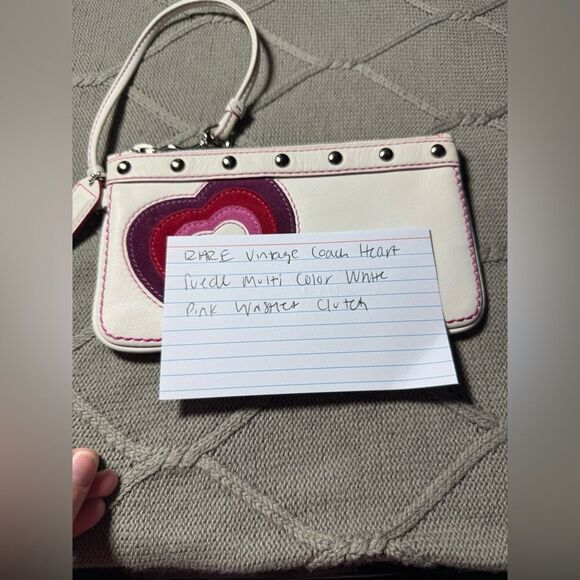 RARE VTG COACH Heart Suede Multi Color White Pink Heart Wristlet Clutch Hippie - Picture 8 of 8